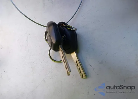 2006 BMW 530Xi z USA, uszkodzony, nr VIN WBANF73566CG66811